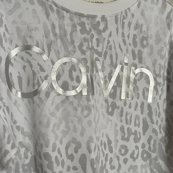 CALVIN KLEIN performance | Med | LIKE NEW! - Picture 2 of 11